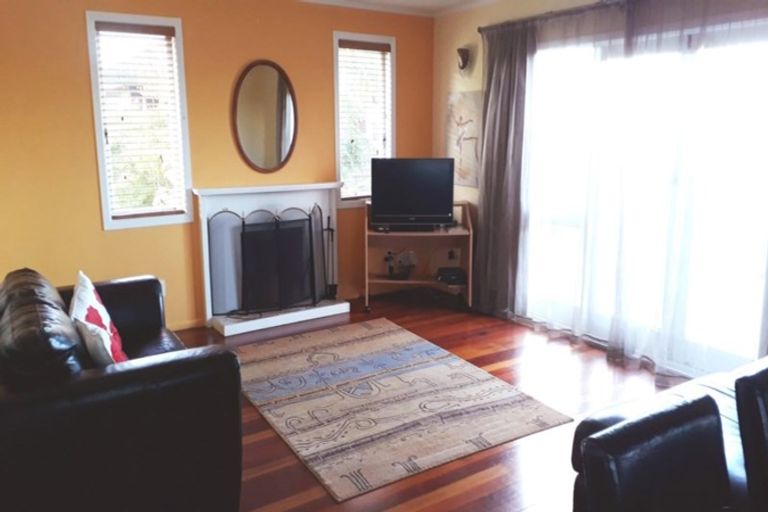 Photo of property in 1/37 Nile Road, Milford, Auckland, 0620