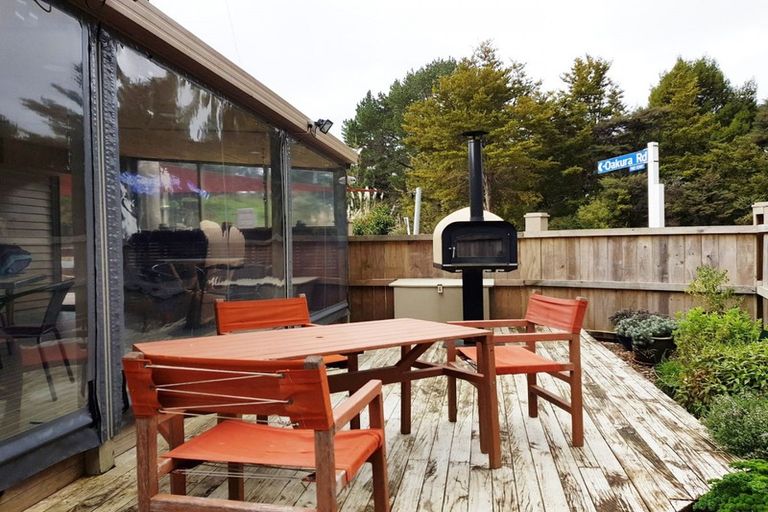 Photo of property in 3 Oakura Road, Oakura, Hikurangi, 0184