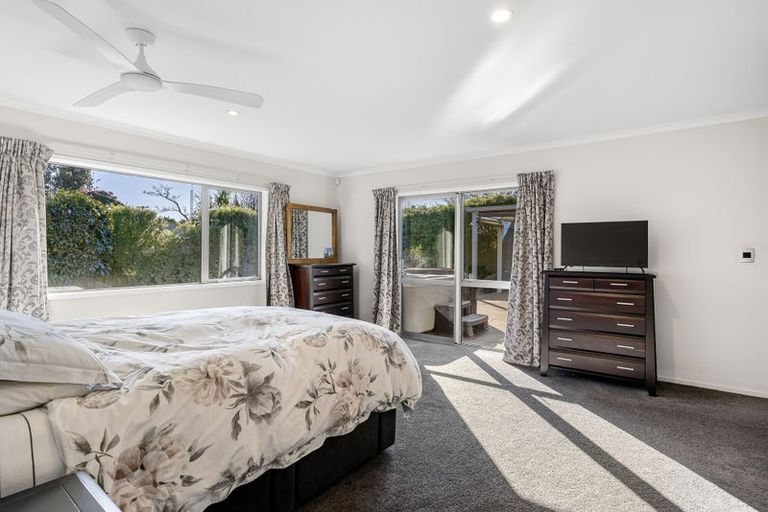 Photo of property in 320 Pages Road, Wainoni, Christchurch, 8061