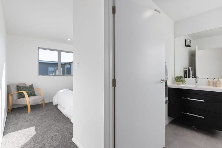 Photo of property in 1/38 Vagues Road, Northcote, Christchurch, 8052