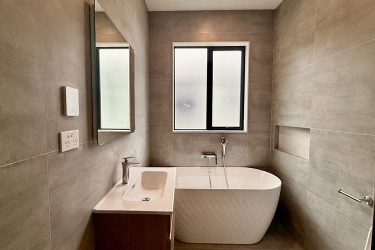 Photo of property in 32 Bannockburn Road, Opaheke, 2113
