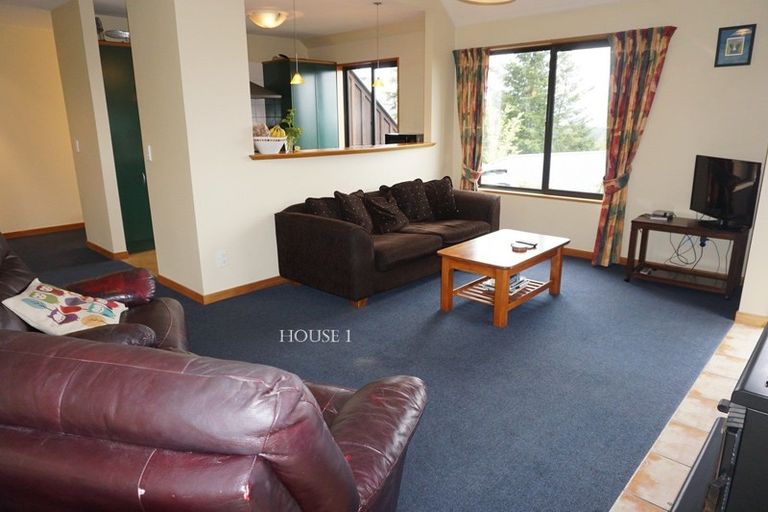 Photo of property in 10 Oregon Heights, Hanmer Springs, 7334