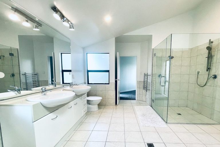 Photo of property in 8 Tombane Terrace, Papakowhai, Porirua, 5024