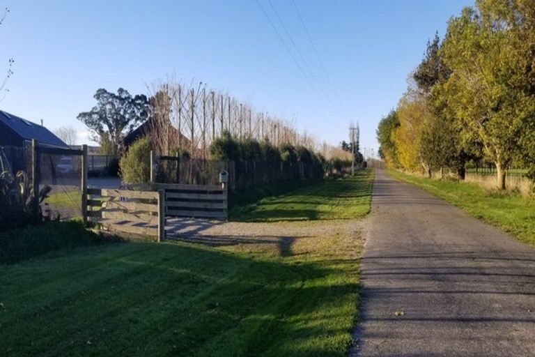Photo of property in 48 Sherwood Road, Makikihi, Waimate, 7978