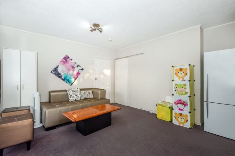 Photo of property in 5/1 Norrie Avenue, Mount Albert, Auckland, 1025