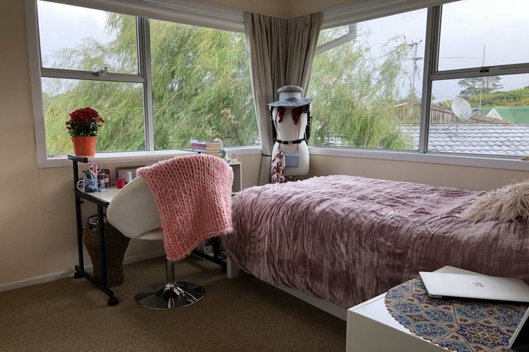 Photo of property in 10 Helvetia Drive, Browns Bay, Auckland, 0630