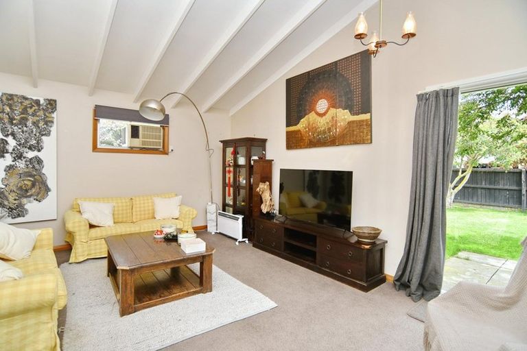 Photo of property in 18 Scotswood Place, Rangiora, 7400