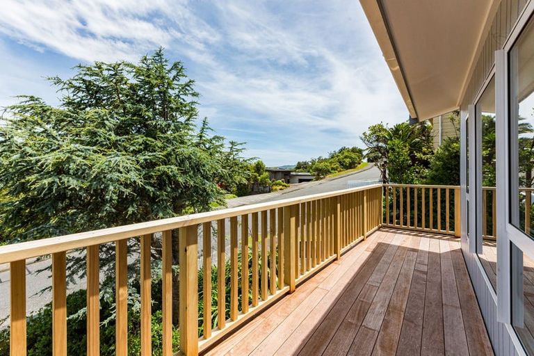 Photo of property in 85 Leeward Drive, Whitby, Porirua, 5024