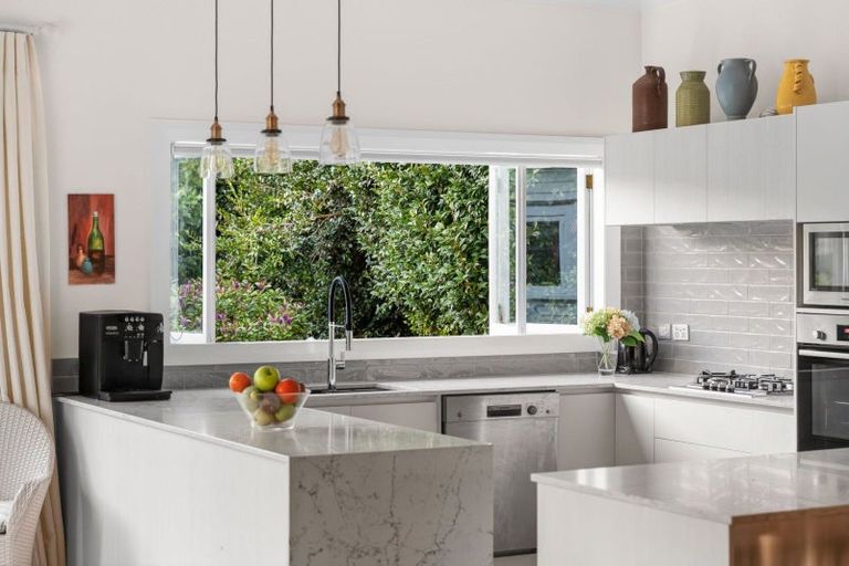 Photo of property in 81 Hall Street, Cambridge, 3434