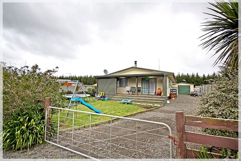 Photo of property in 2079 Tangimoana Road, Tangimoana, Palmerston North, 4473
