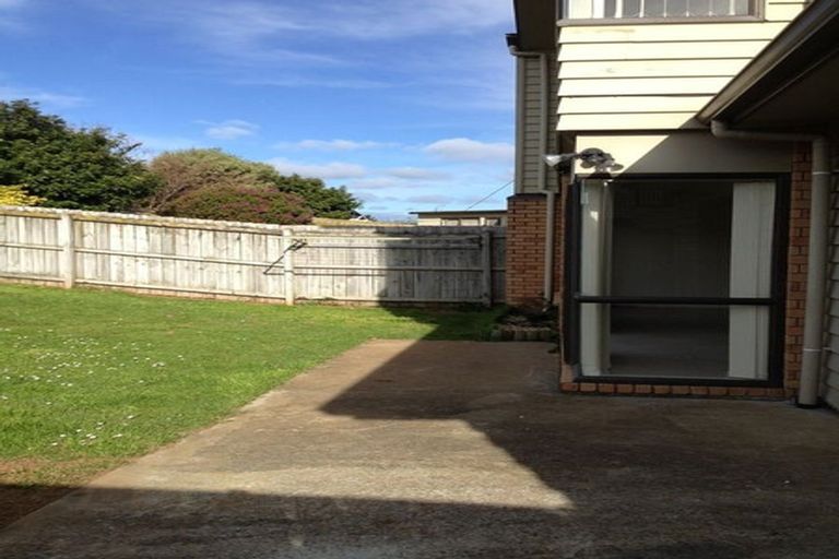 Photo of property in 10/45 Secoia Crescent, Mangere, Auckland, 2022