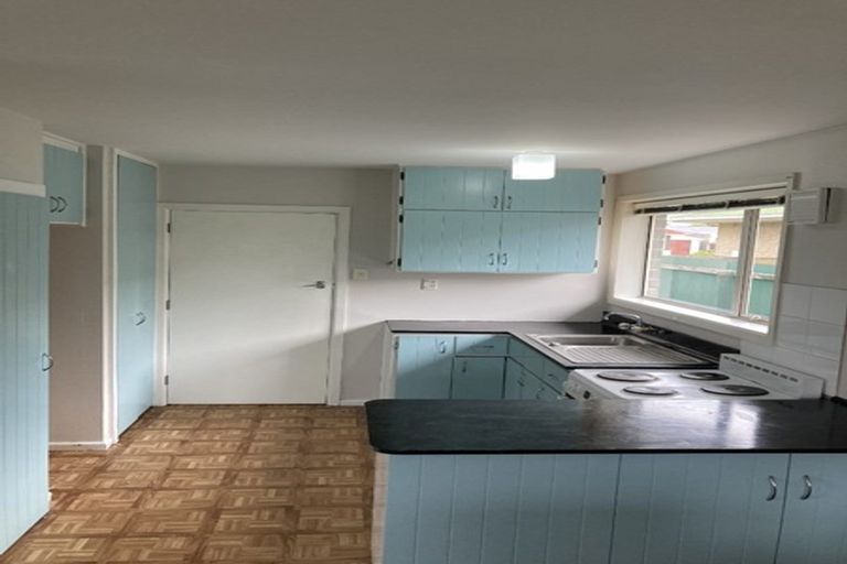 Photo of property in 5 Kathleen Crescent, Hornby, Christchurch, 8042