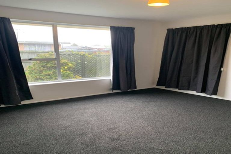 Photo of property in 416 Mairehau Road, Parklands, Christchurch, 8083