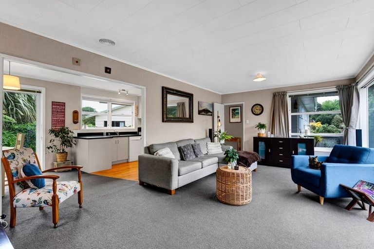 Photo of property in 19 Rossiter Crescent, Lynmouth, New Plymouth, 4310