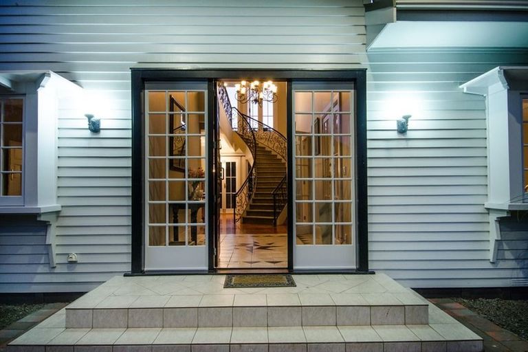 Photo of property in 384 Mangakura Road, Helensville, 0875