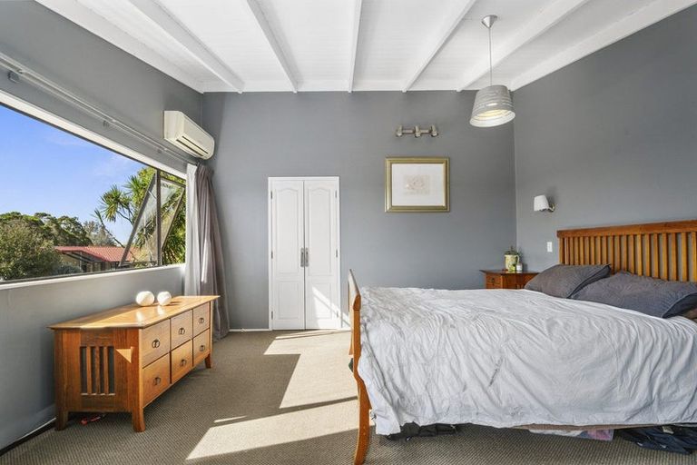 Photo of property in 412 Taupaki Road, Kumeu, 0892