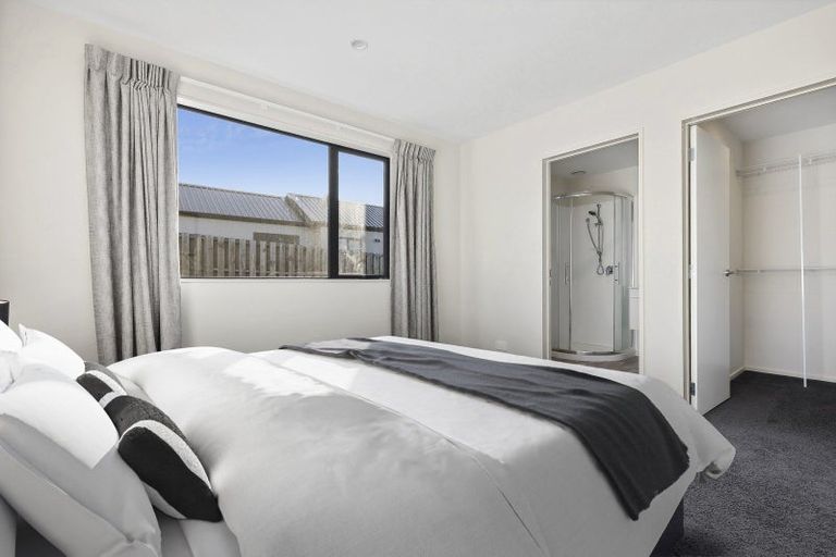 Photo of property in 25 Obelisk Street, Wanaka, 9305