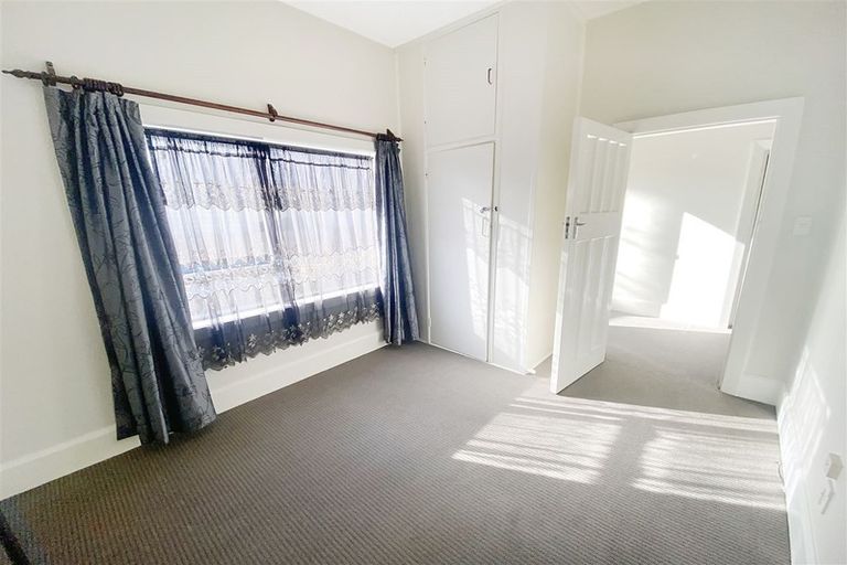 Photo of property in 1/9 Defoe Place, Waltham, Christchurch, 8023