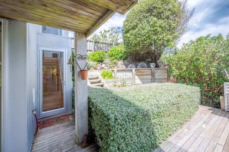 Photo of property in 2 Tirohanga Terrace, Akaroa, 7581