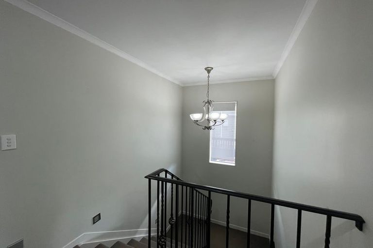 Photo of property in 39 Terrasini Drive, Flat Bush, Auckland, 2019