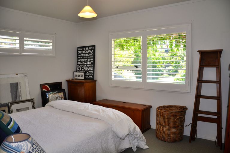 Photo of property in 8 Queen Street, Waihi Beach, 3611