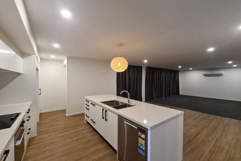 Photo of property in 38 Mehrtens Crescent, Woodend, 7691