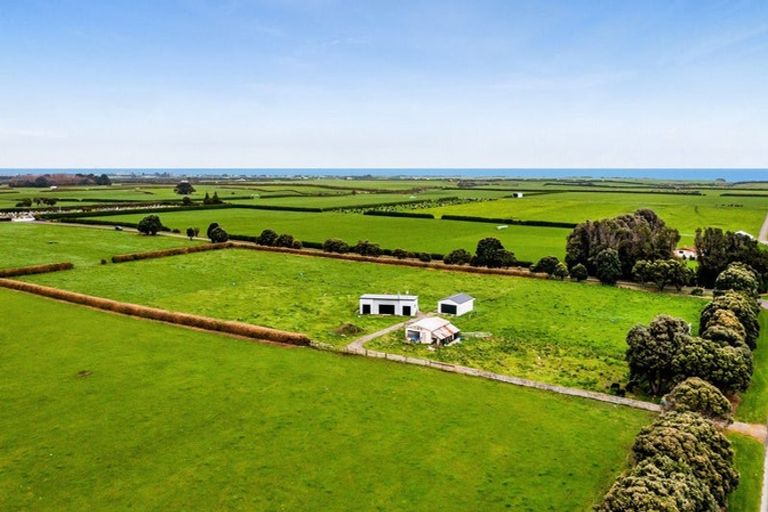 Photo of property in 62 Hassard Street, Manaia, 4612