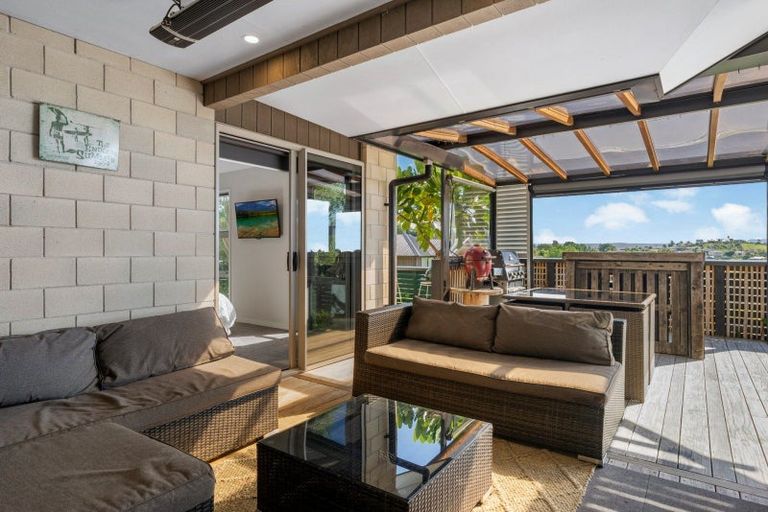 Photo of property in 5 Greenvale Place, Welcome Bay, Tauranga, 3112