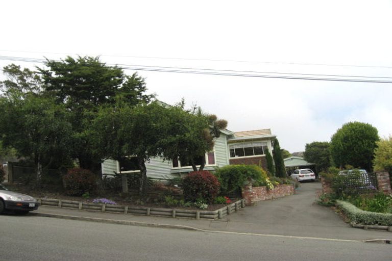 Photo of property in 76 Moncks Spur Road, Redcliffs, Christchurch, 8081