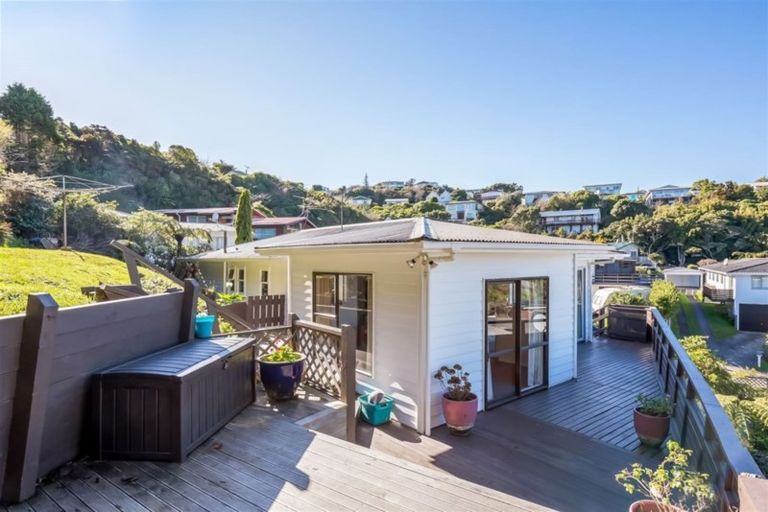 Photo of property in 3 Aspen Grove, Maungaraki, Lower Hutt, 5010