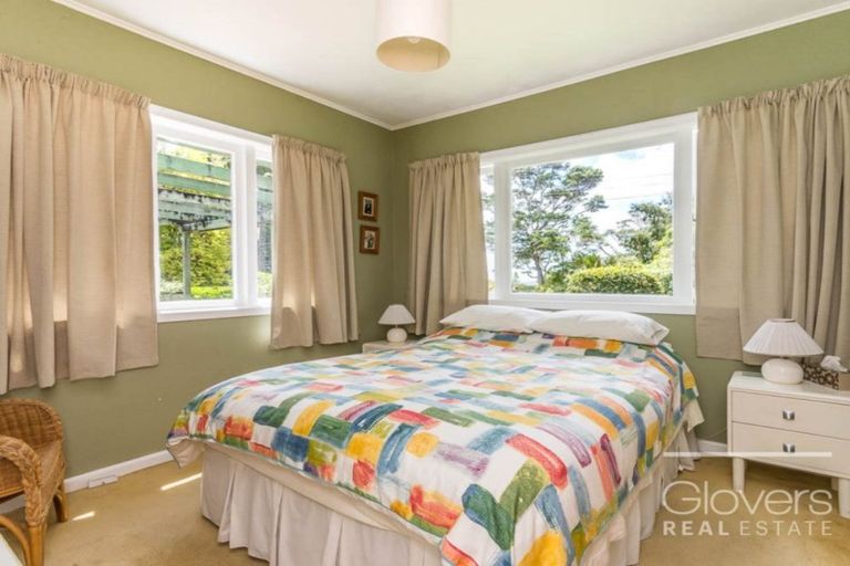 Photo of property in 8 Tawini Road, Titirangi, Auckland, 0604