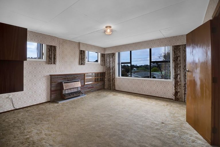 Photo of property in 4 Penrith Street, Westown, New Plymouth, 4310