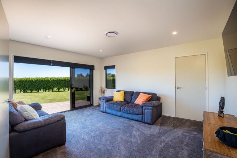 Photo of property in 917 Carrington Road, Hurworth, New Plymouth, 4371
