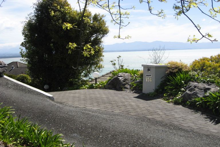 Photo of property in 114 Princes Drive, Britannia Heights, Nelson, 7010