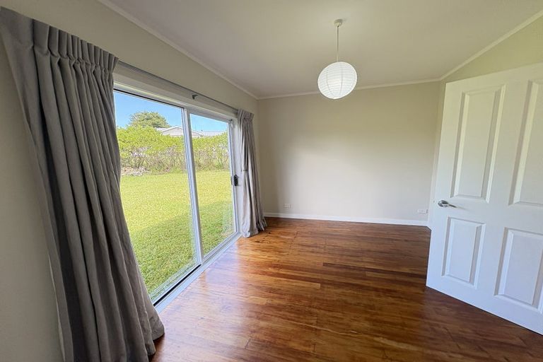 Photo of property in 619 State Highway 16, Kumeu, 0891