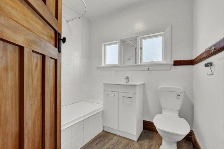 Photo of property in 1/573 Ferry Road, Woolston, Christchurch, 8023