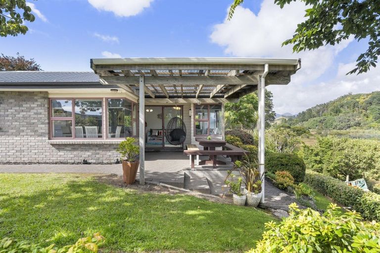 Photo of property in 106 Whitby Place, Whangamata, 3620