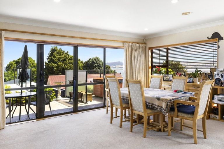 Photo of property in 6 Maniapoto Grove, Waipahihi, Taupo, 3330