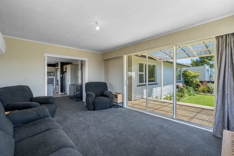 Photo of property in 3 Carlyle Street, Tuatapere, 9620