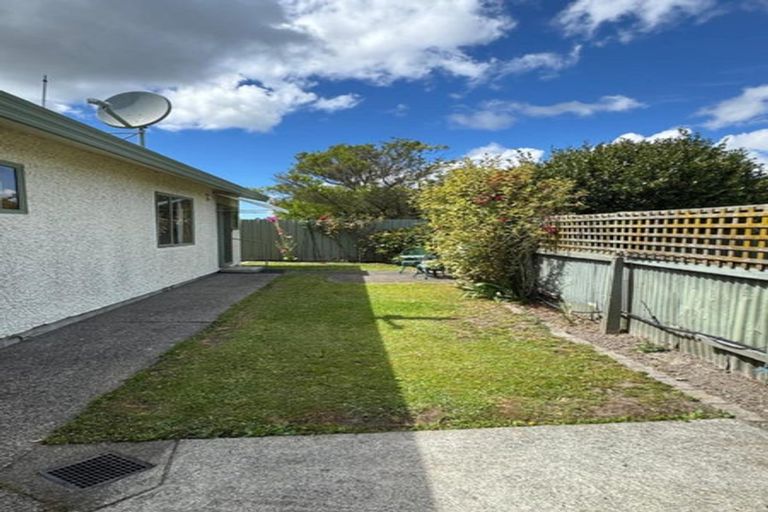 Photo of property in 3/239 Warwick Road, Mayfair, Hastings, 4122