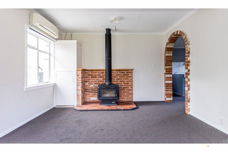 Photo of property in 6 Michael Street, Waimate, 7924