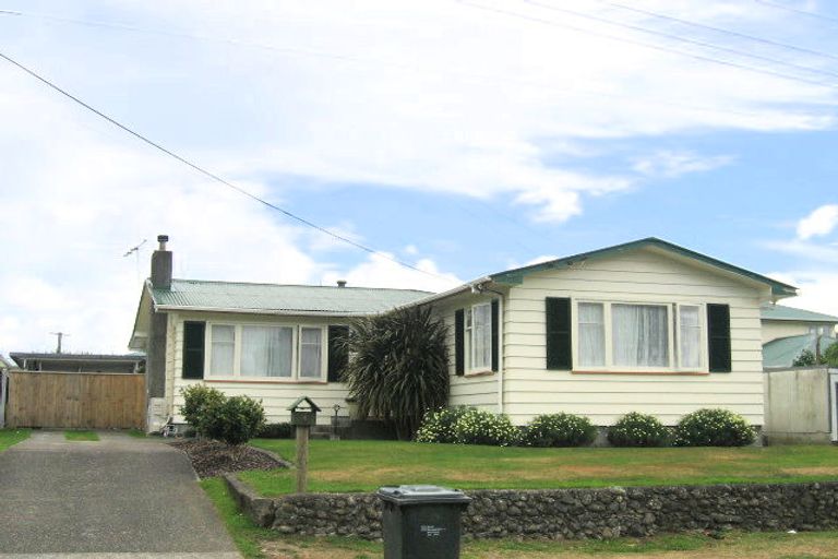 Photo of property in 6 Rosina Street, Clouston Park, Upper Hutt, 5018