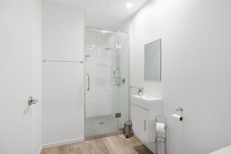 Photo of property in 80c Market Place, Papamoa Beach, Papamoa, 3118