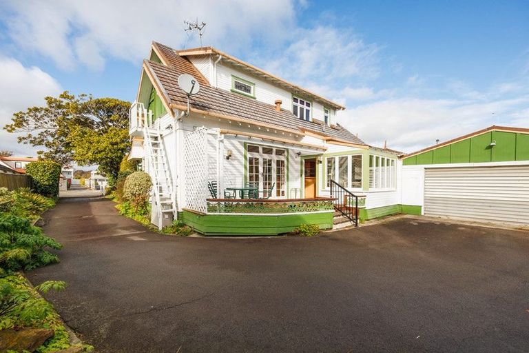 Photo of property in 155 Park Road, West End, Palmerston North, 4410