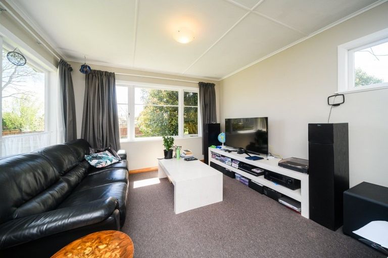 Photo of property in 2 Tern Place, Hokowhitu, Palmerston North, 4410