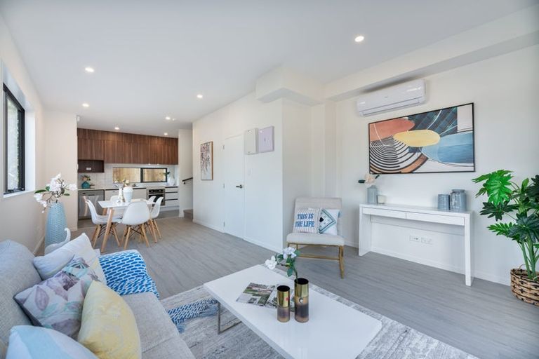 Photo of property in 3b Cadiz Place, Red Hill, Papakura, 2110