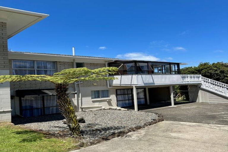 Photo of property in 2/23 Waitemata Road, Hauraki, Auckland, 0622
