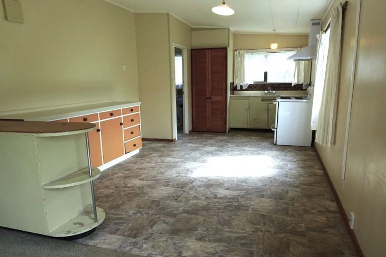 Photo of property in 21 Dewe Terrace, Foxton Beach, Foxton, 4815