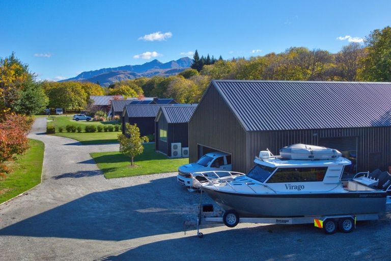 Photo of property in 46 Quarry Place, Lake Hayes, Queenstown, 9304