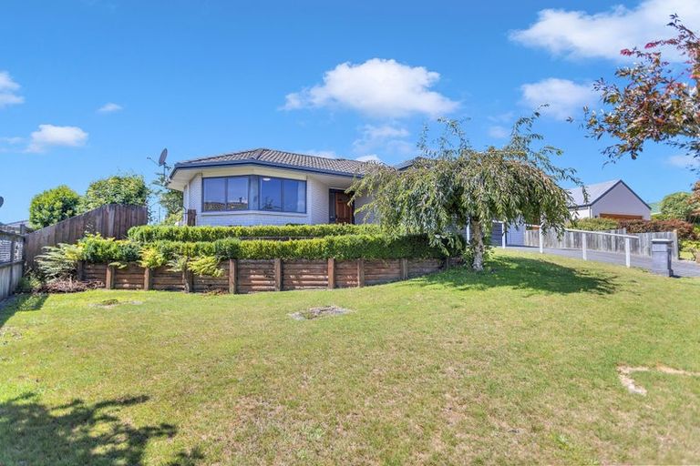Photo of property in 16 Stanley Drive, Lynmore, Rotorua, 3010